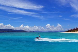 Staying Safe in the Sun: Jet-Skis